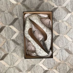 NEW J.Crew Elsie White crackled cracked heels